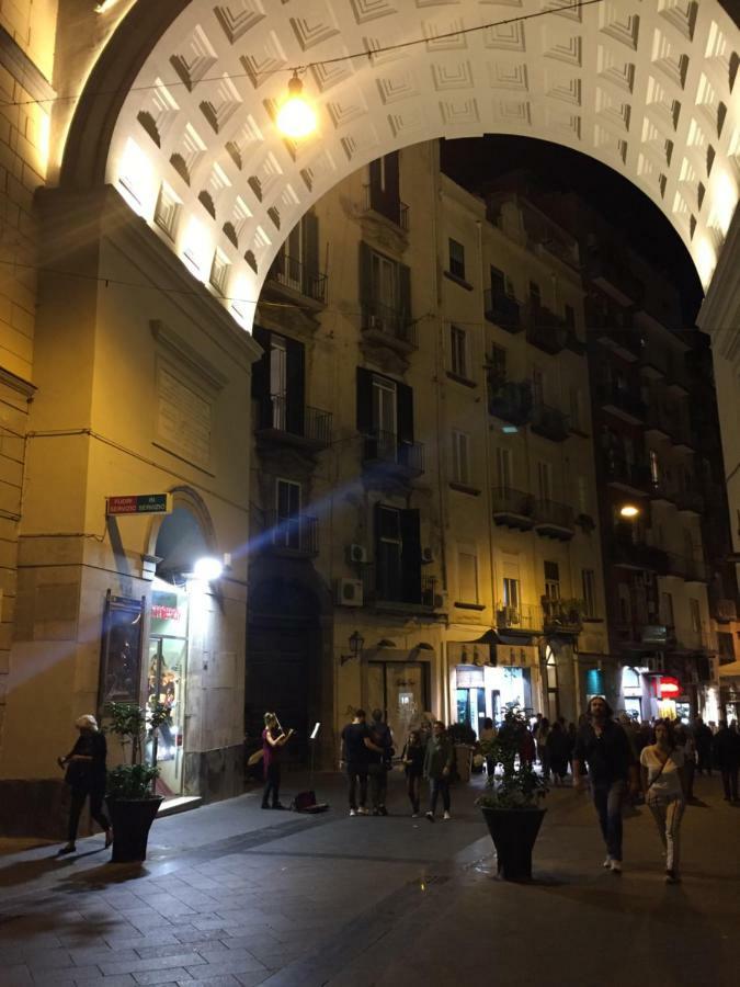 Appartamentino 116 Via Chiaia Napoli Eksteriør bilde