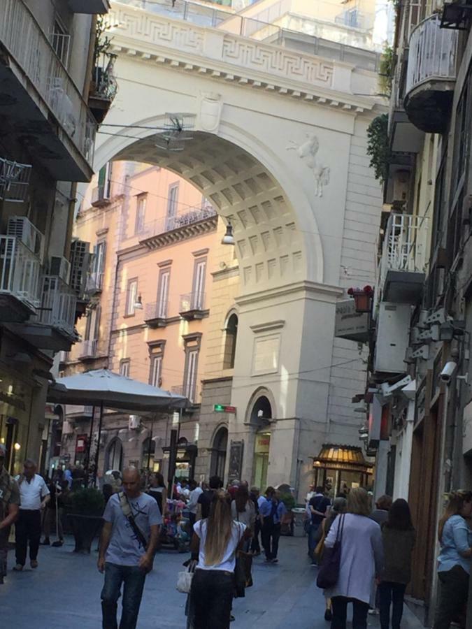 Appartamentino 116 Via Chiaia Napoli Eksteriør bilde