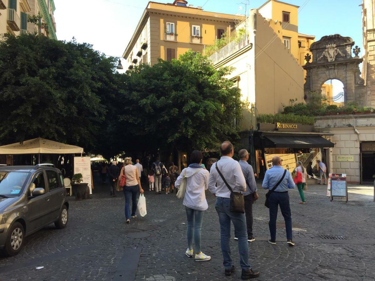 Appartamentino 116 Via Chiaia Napoli Eksteriør bilde